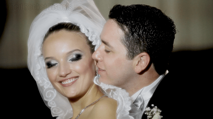 Mariana_Lenon_garage_smile copyright